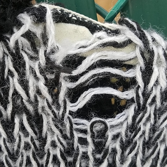 Code Zero sweater. Size large - Picture 7 of 8